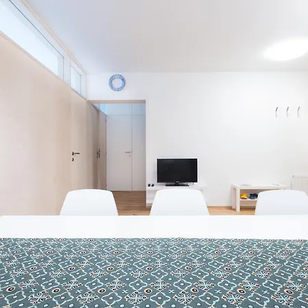 Castle Wall Apartment Bratislava Room photo